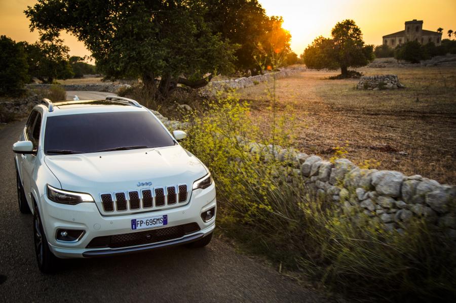  Jeep Cherokee Overland (KL) 2018 года  (WW) (фото 41 из 58)